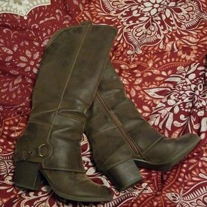 Fergalicious Calf High Brown Boots